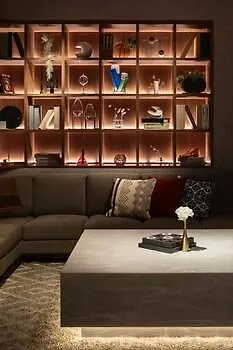 The Lively Osaka Honmachi Hotel 3*,