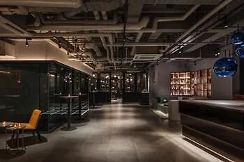 The Lively Osaka Honmachi Hotel