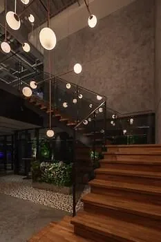 The Lively Osaka Honmachi Hotel