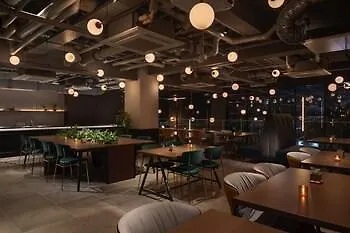 The Lively Osaka Honmachi Hotel 3*,