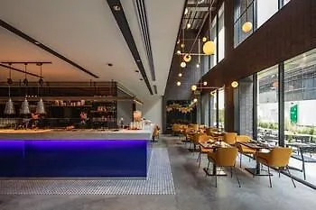 The Lively Osaka Honmachi Hotel
